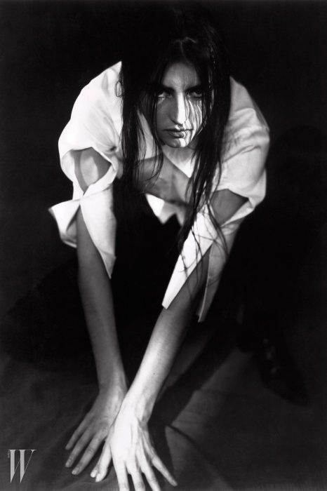 1990년 앤 드묄미스터의 남편 패트릭 로빈이 찍은 그녀의 포트레이트 사진.
