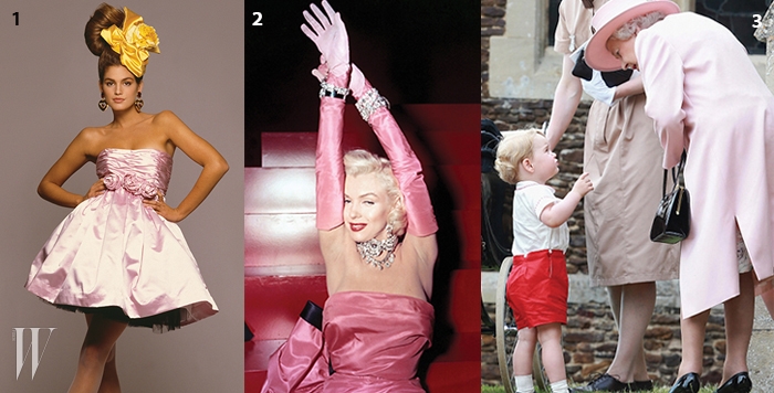 1. 풍성한 새틴 핑크 드레스를 입고 포즈를 취한 모델 신디 크로포드.2. 옅은 핑크 코트를 입은 엘리자베스 여왕. 3. 1953년 영화 <신사는 금발을 좋아해>에 출연한 마릴린 먼로.
