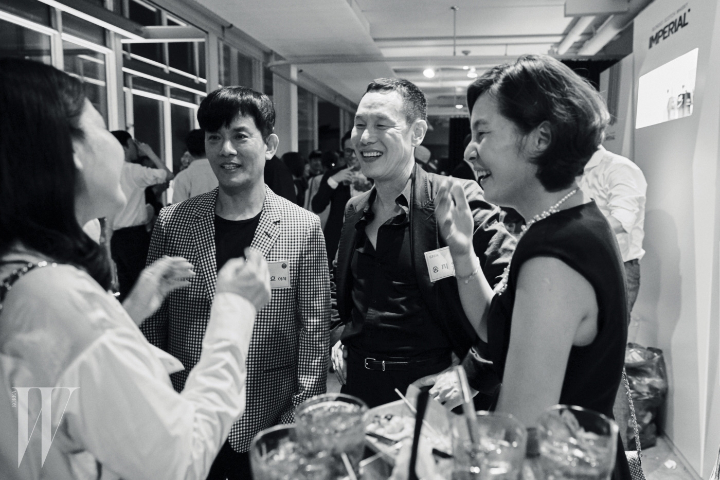 디자이너 장광효, 송지오, 이상봉 등 한국 패션계를 대표하는 디자이너 및 신진 디자이너들이 함께 자리해 교감할 수 있었던 ‘CFDK Night’ 전경.