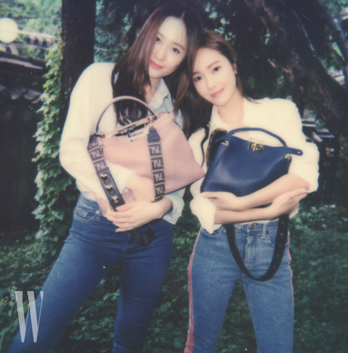 EXCLUSIVE PRESS_07_Backstage_Fendi_MeAndMyPeekaboo2_Jessica and Krystal Jung