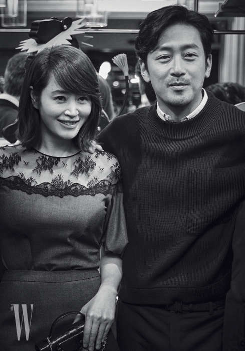 멋진 두 배우 김혜수와 하정우가 포즈를 취했다.